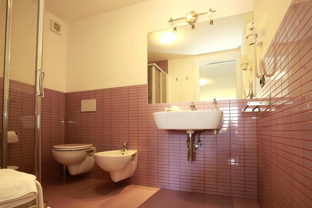 B&B A Casa Di Amici Джардини Наксос Екстериор снимка