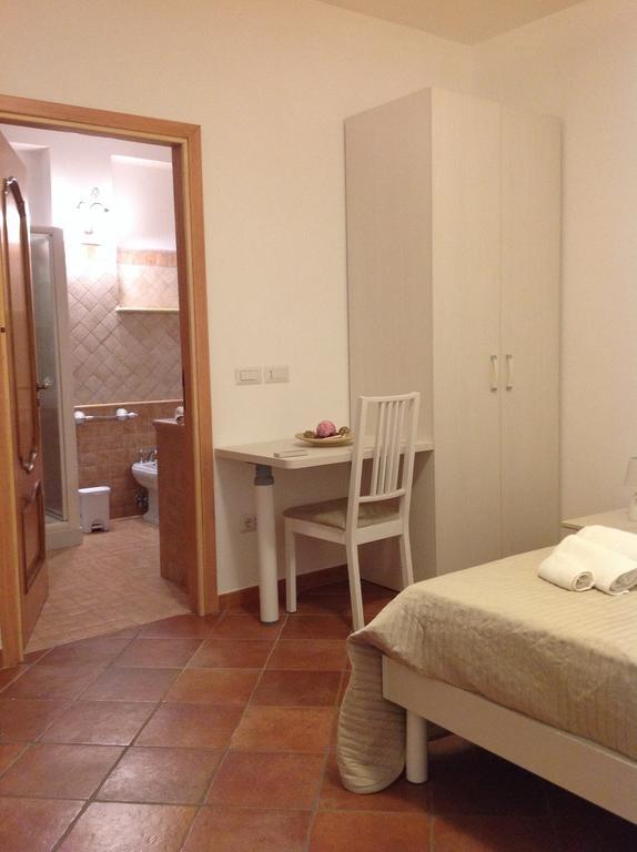 B&B A Casa Di Amici Джардини Наксос Екстериор снимка