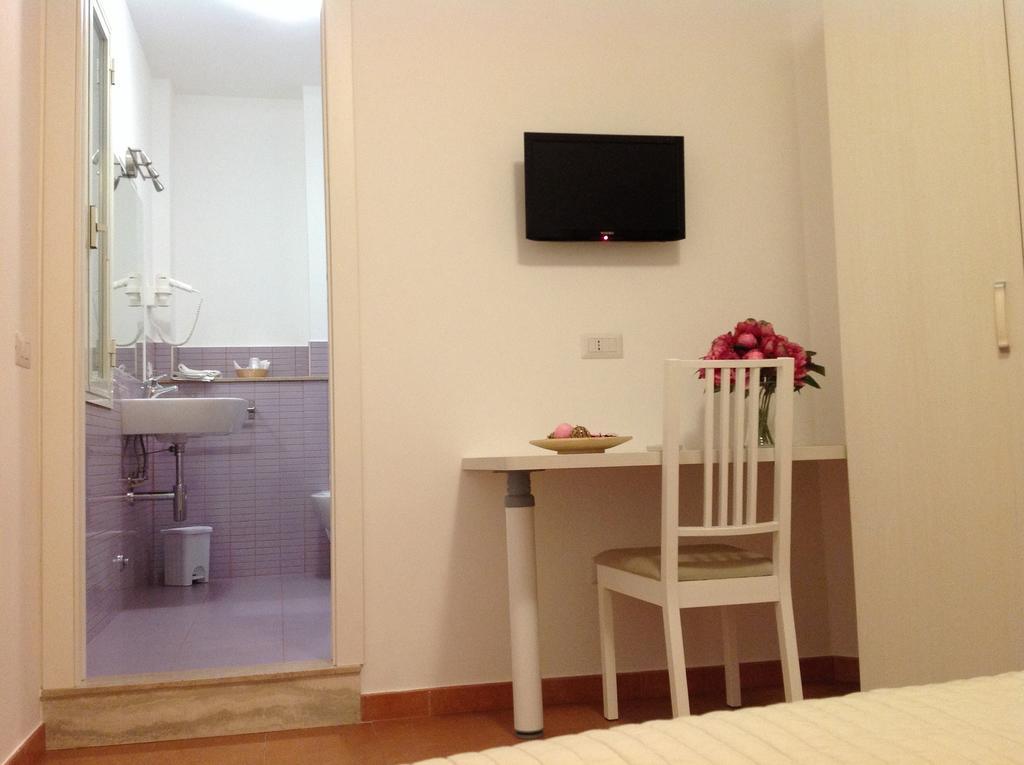 B&B A Casa Di Amici Джардини Наксос Екстериор снимка