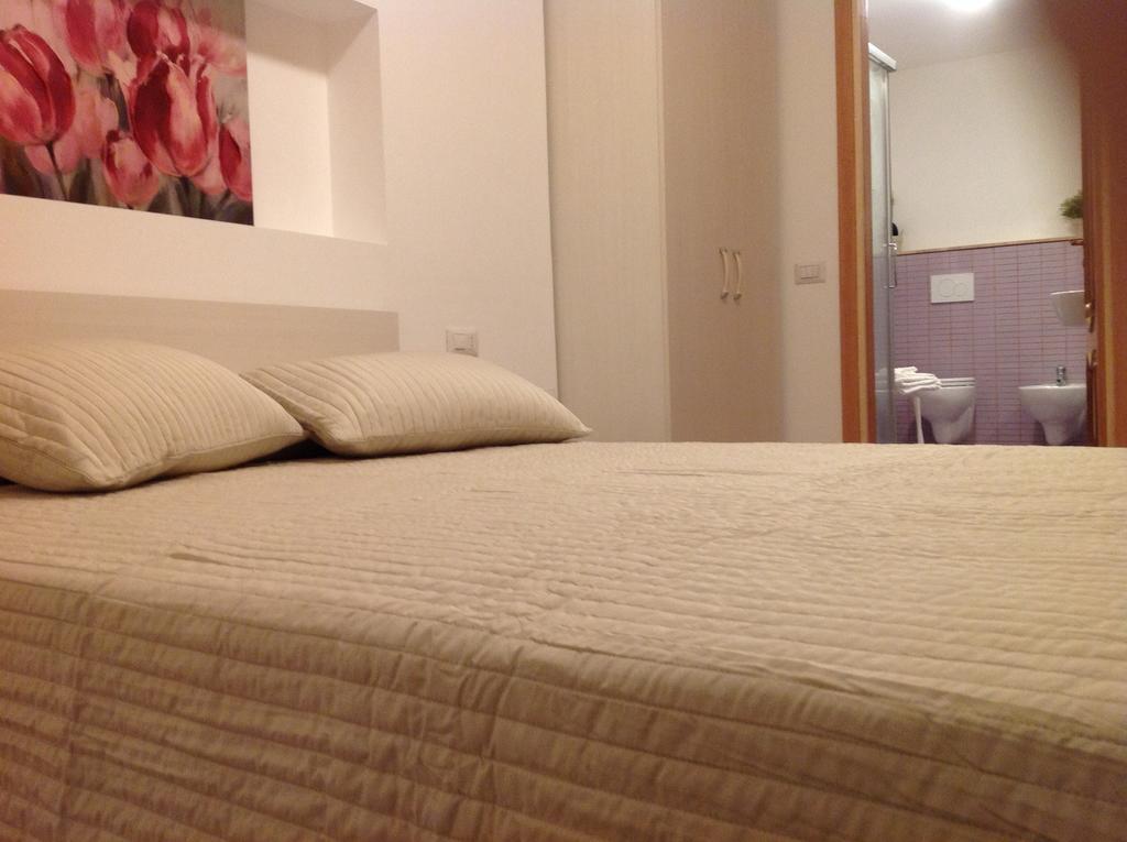 B&B A Casa Di Amici Джардини Наксос Стая снимка