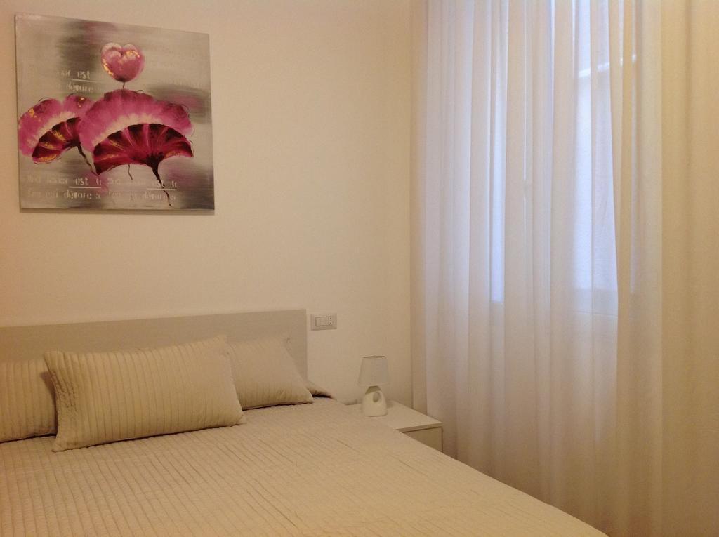 B&B A Casa Di Amici Джардини Наксос Стая снимка